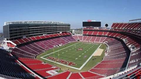 “中超第2轮：申花与国安战平 对决亮点回顾”